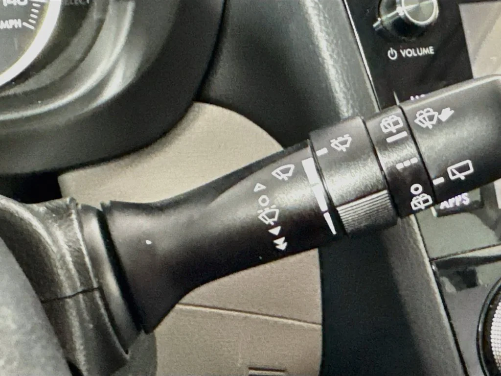 Used 2018 Gray Subaru 2.5i Premium image 13