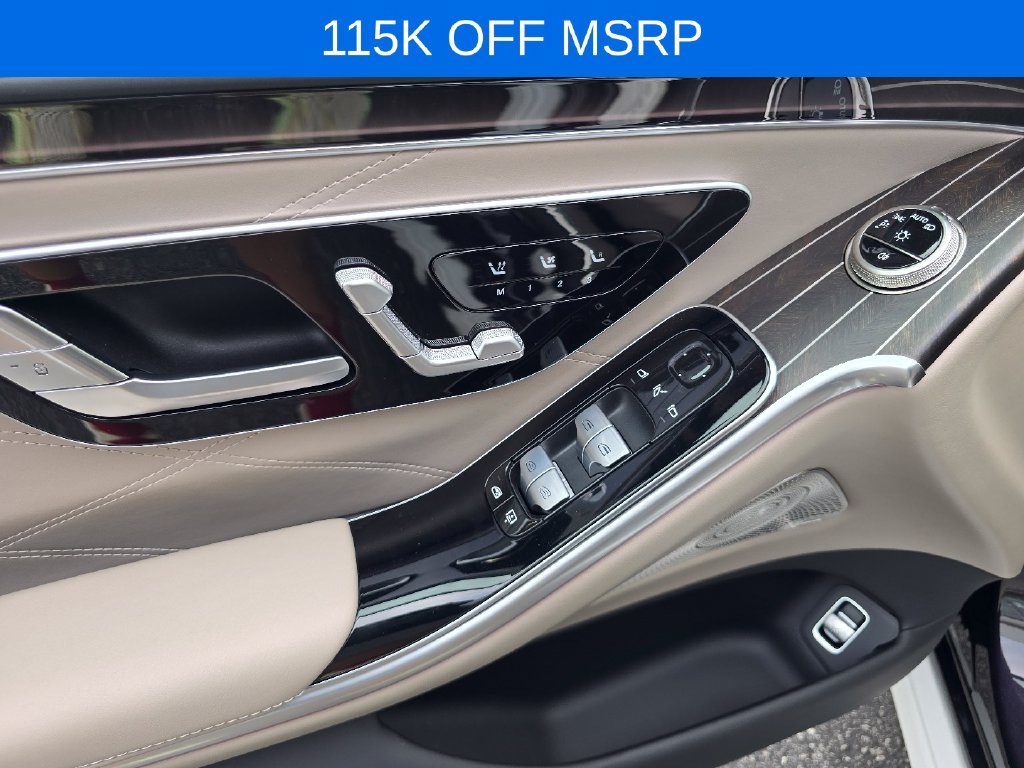 New 2025 MANUFAKTUR Moonlight White Metallic Mercedes-Benz Maybach S 680 image 37