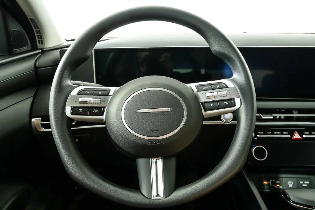New 2026 Rockwood Green Hyundai SEL FWD image 19