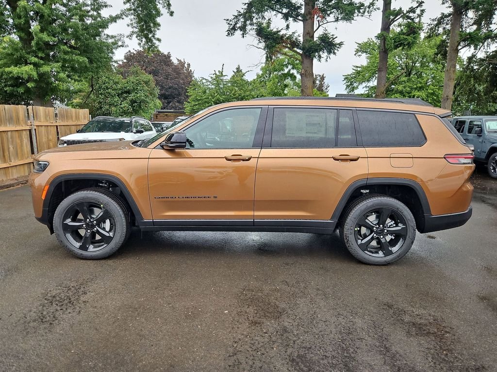 New 2026 Copper Shino Metallic Clear-Coat Exterior Paint Jeep Limited image 4