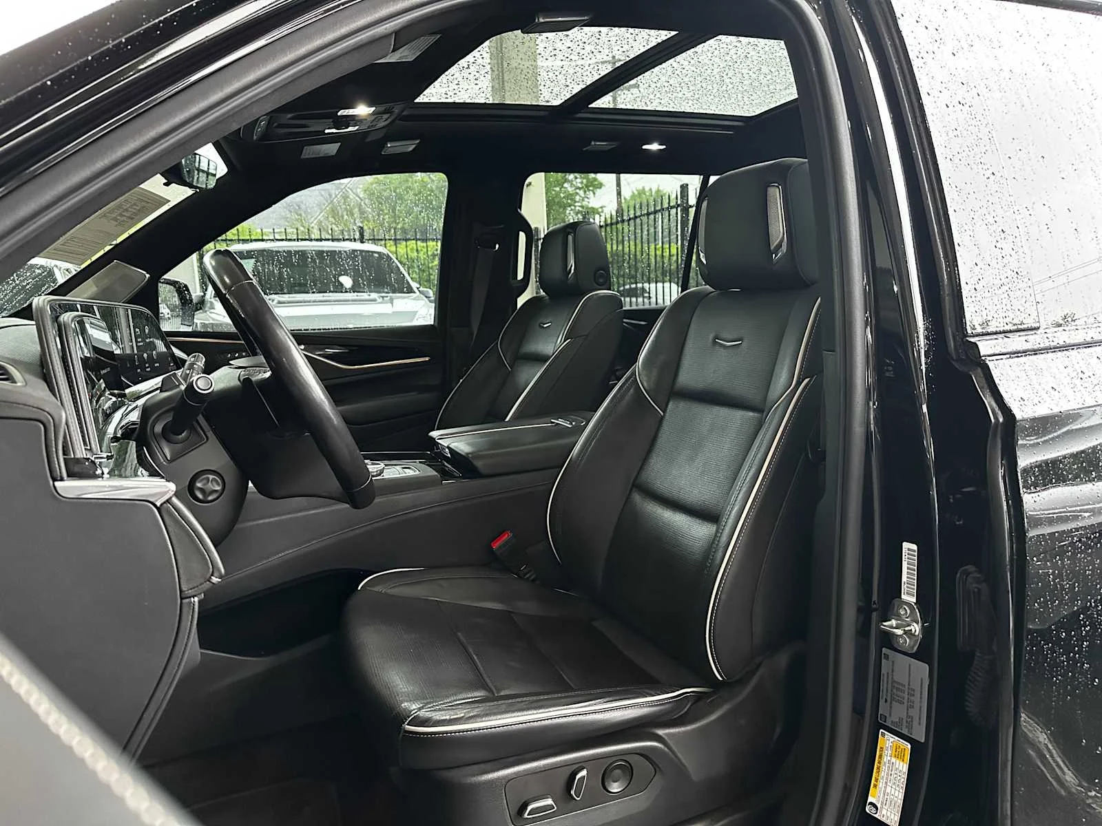 Used 2022 Black Raven Cadillac Sport image 9