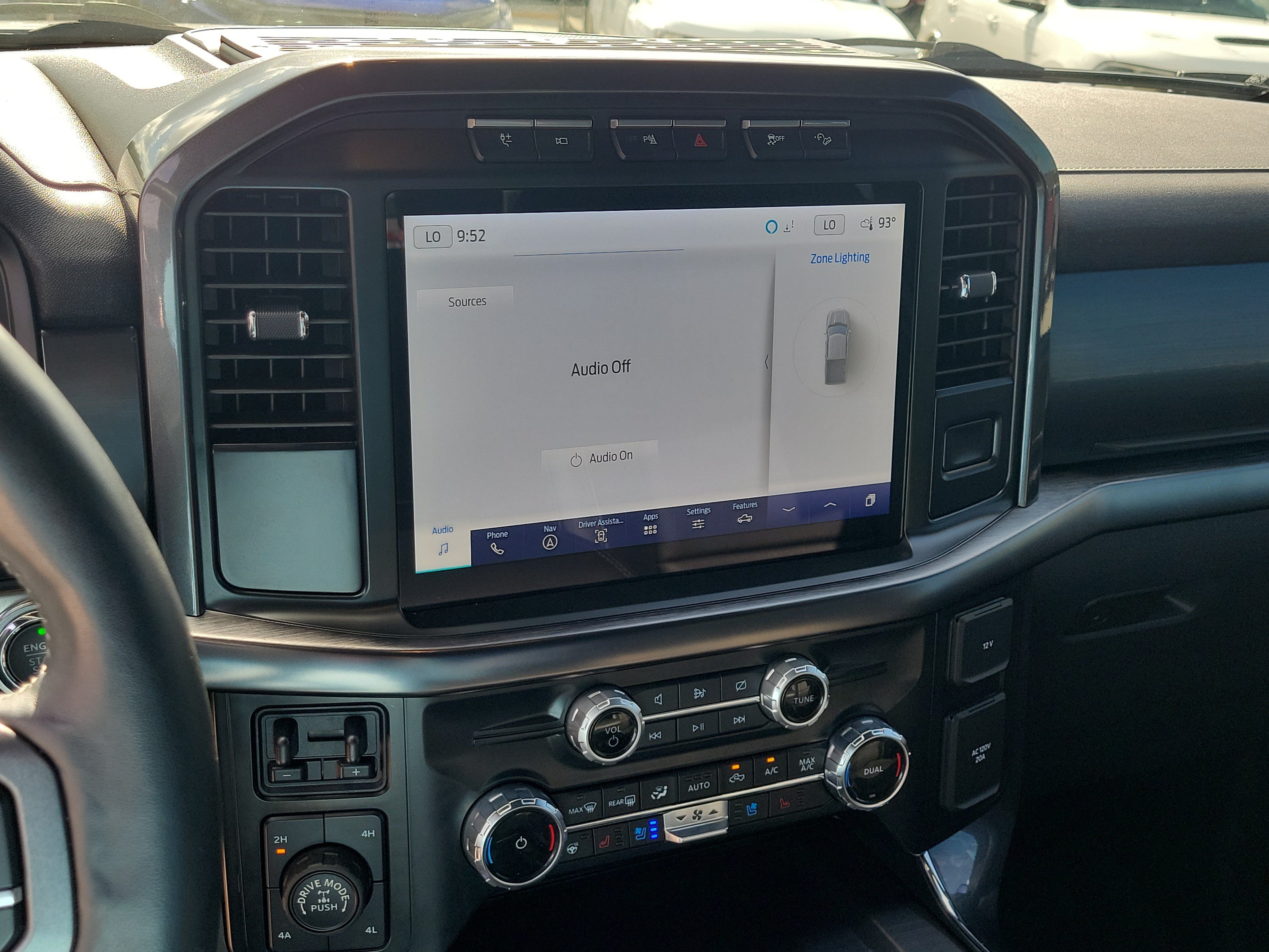 Used 2023 White Metallic Ford LARIAT image 28