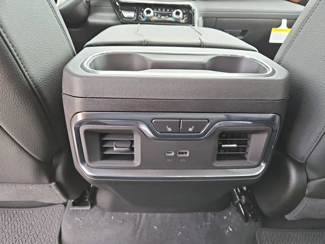 2026 GMC Sierra 3500HD Denali - Photo 14