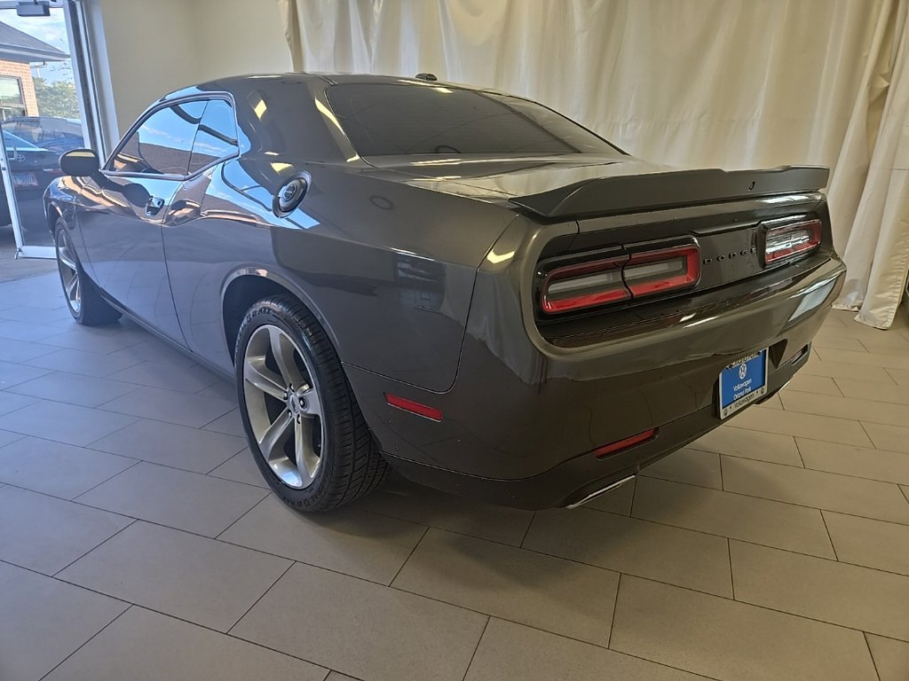 Used 2023 Granite Dodge SXT image 2