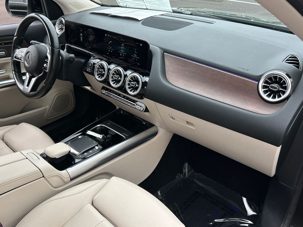 Used 2023 Black Mercedes-Benz GLA 250 image 28
