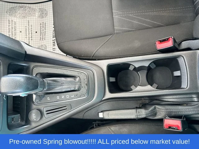 Used 2018 White Ford SE image 25