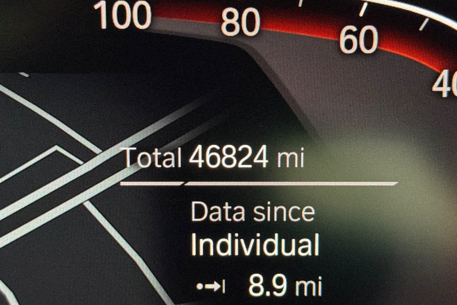Used 2023 Dark Graphite Metallic BMW 540i xDrive image 25