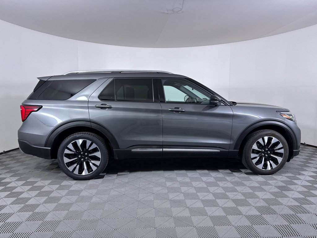 Used 2025 Carbonized Gray Metallic Ford Platinum image 15