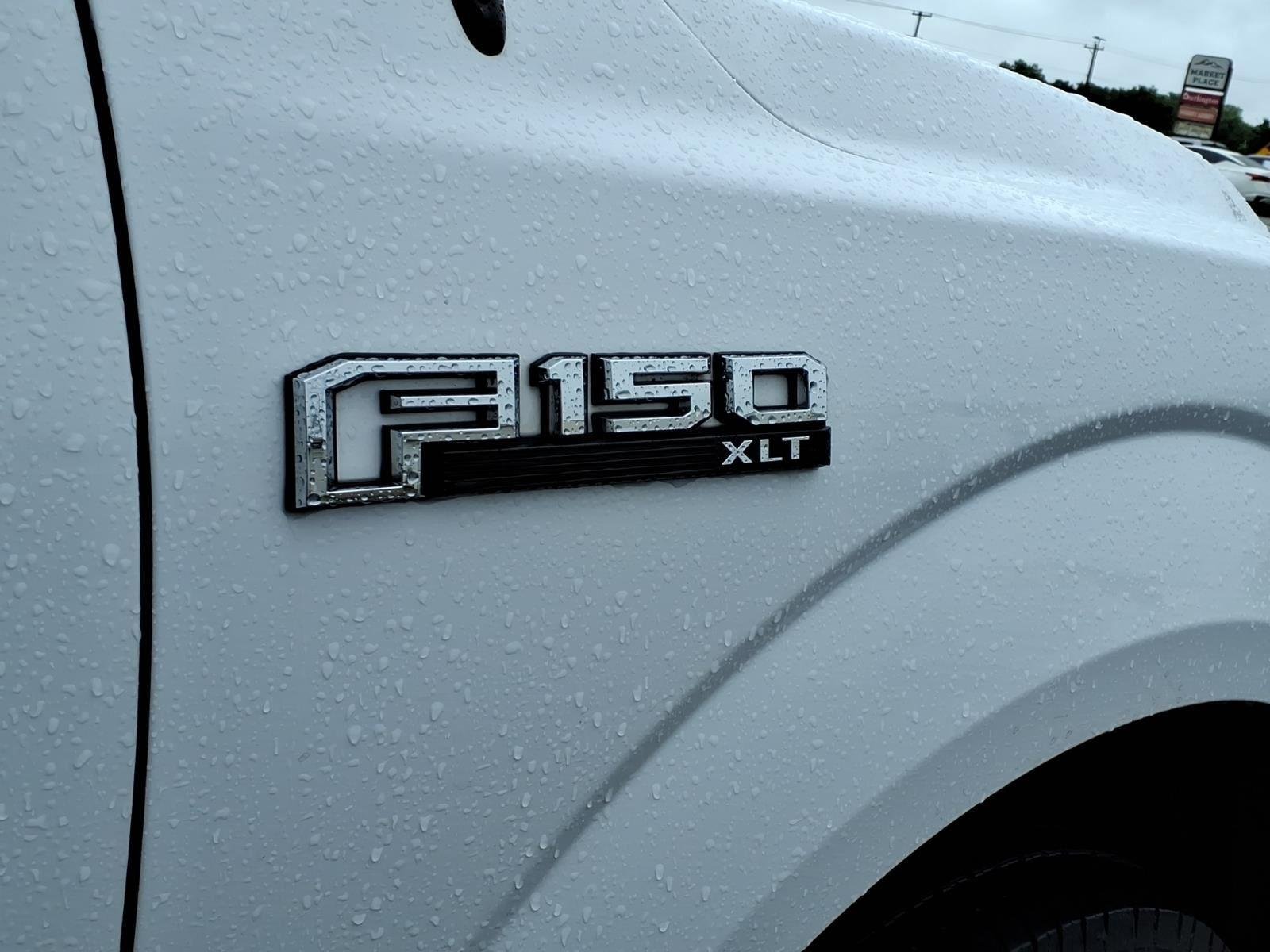 Used 2018 Oxford White Ford XLT image 7