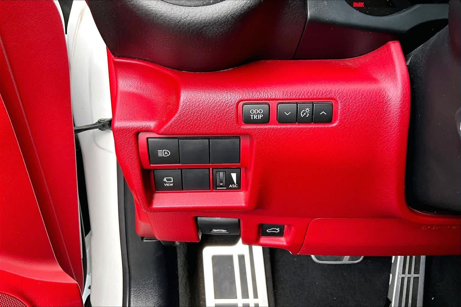 Certified Used 2023 ULTRA WHITE Lexus F SPORT image 33