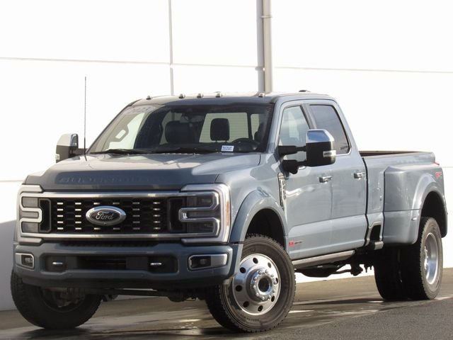 2023 Ford F-450 Platinum 4x4 Crew Cab 8' Box DRW's photo