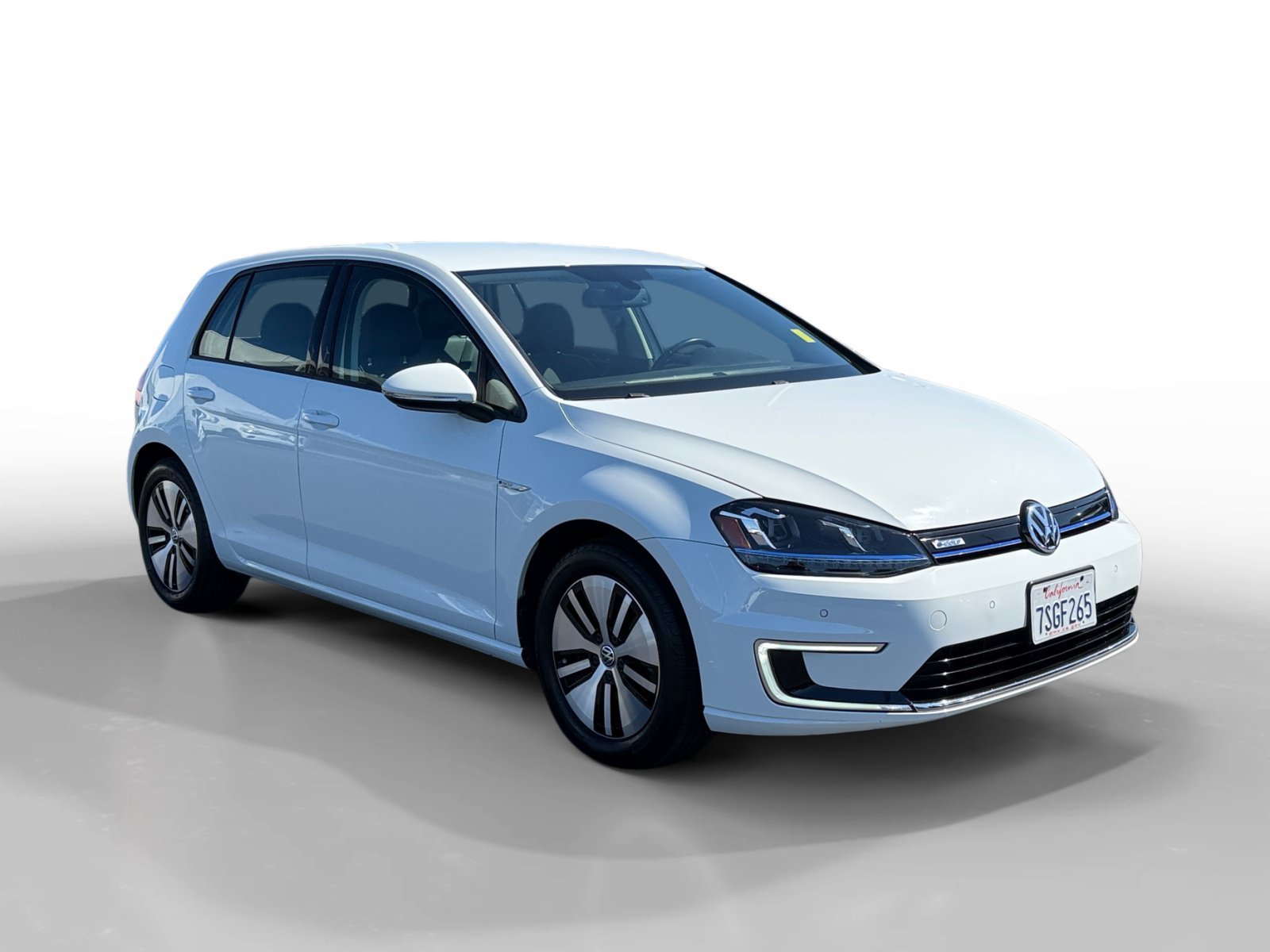 Used 2016 Pure White Volkswagen SEL Premium image 7