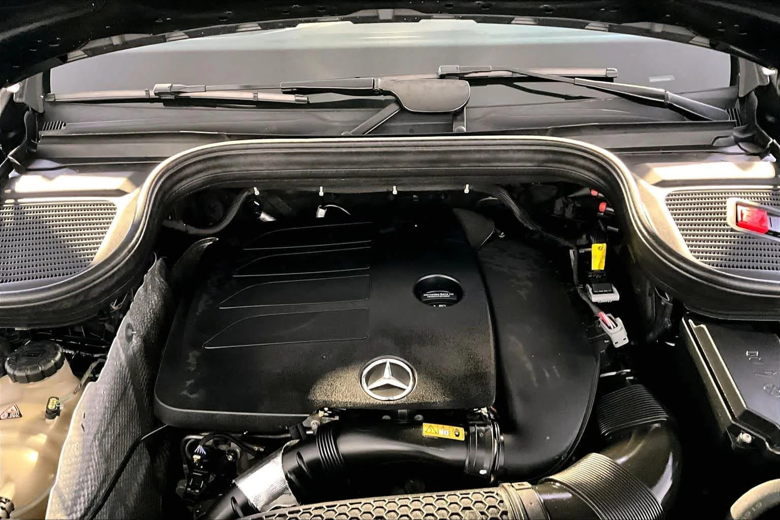 Used 2020 Black Mercedes-Benz GLE 350 image 30