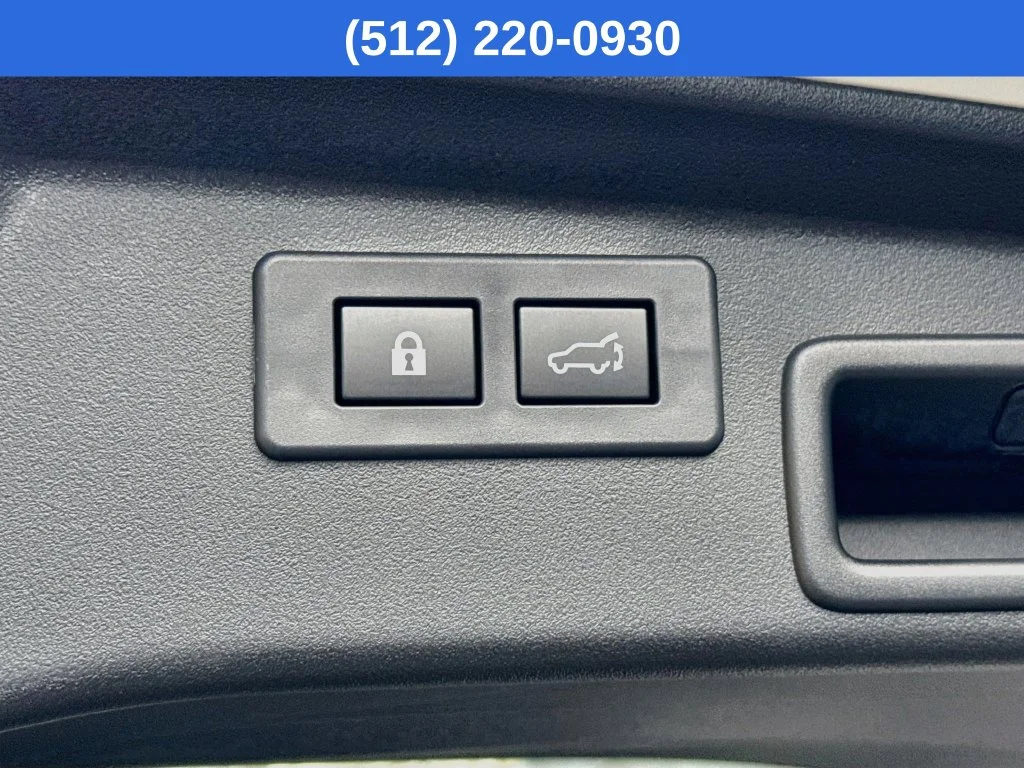 New 2026 White Subaru Premium image 34