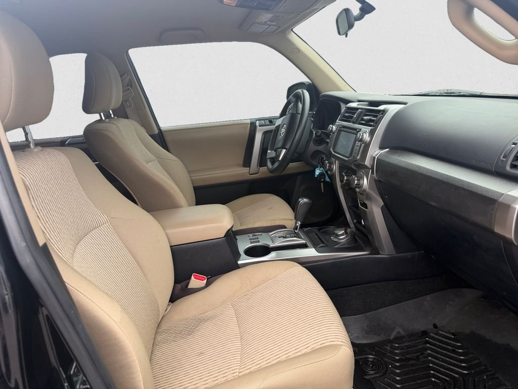 Used 2019 Midnight Black Metallic Toyota SR5 image 15