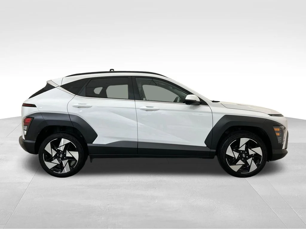 Used 2024 White Hyundai Limited image 7