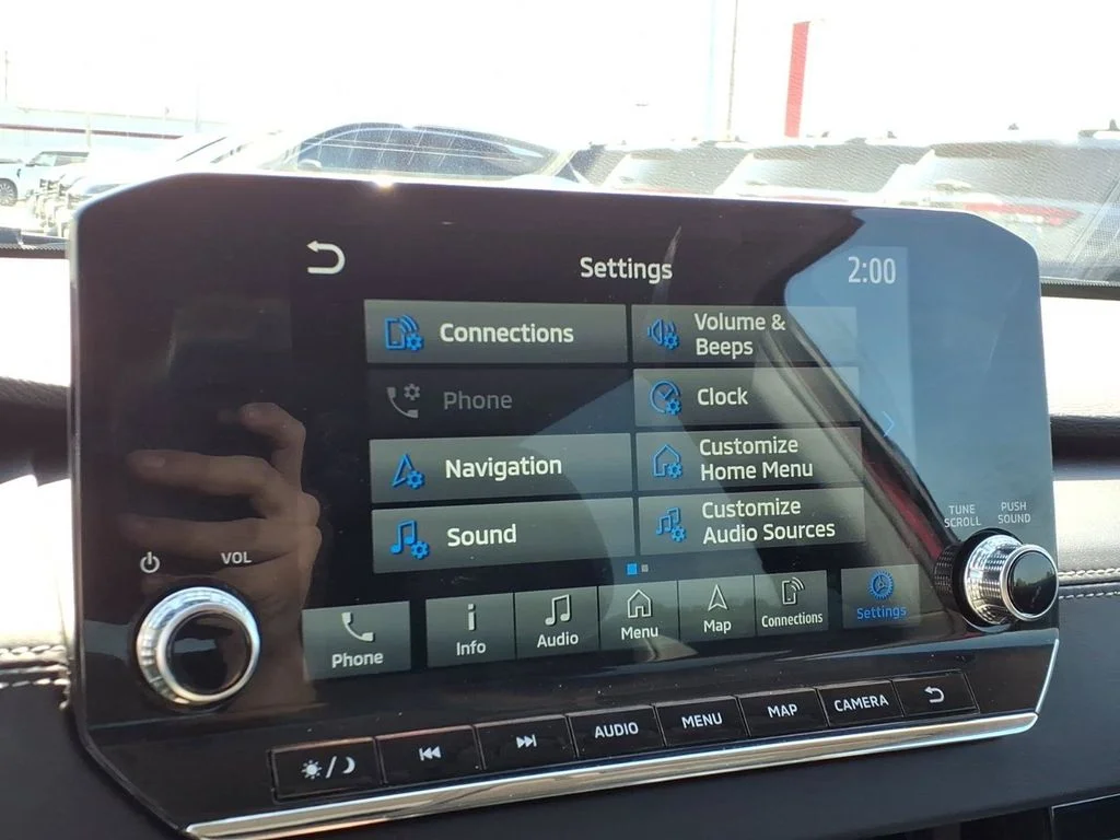 Used 2024 Red Mitsubishi SE image 22