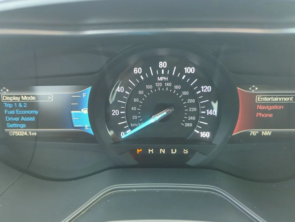 Used 2020 Black Ford SE image 16