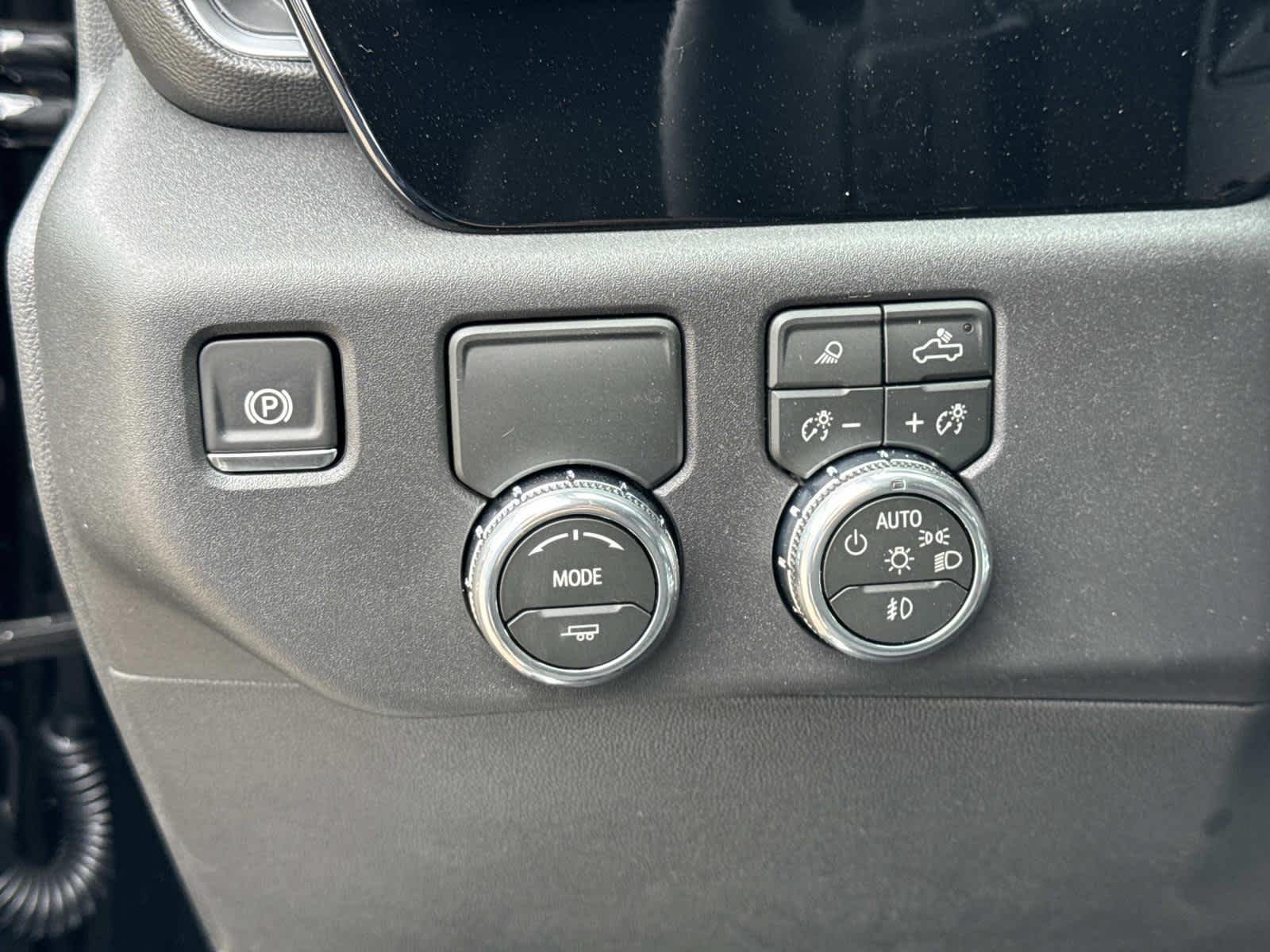 2026 GMC Sierra 1500 SLT - Photo 12