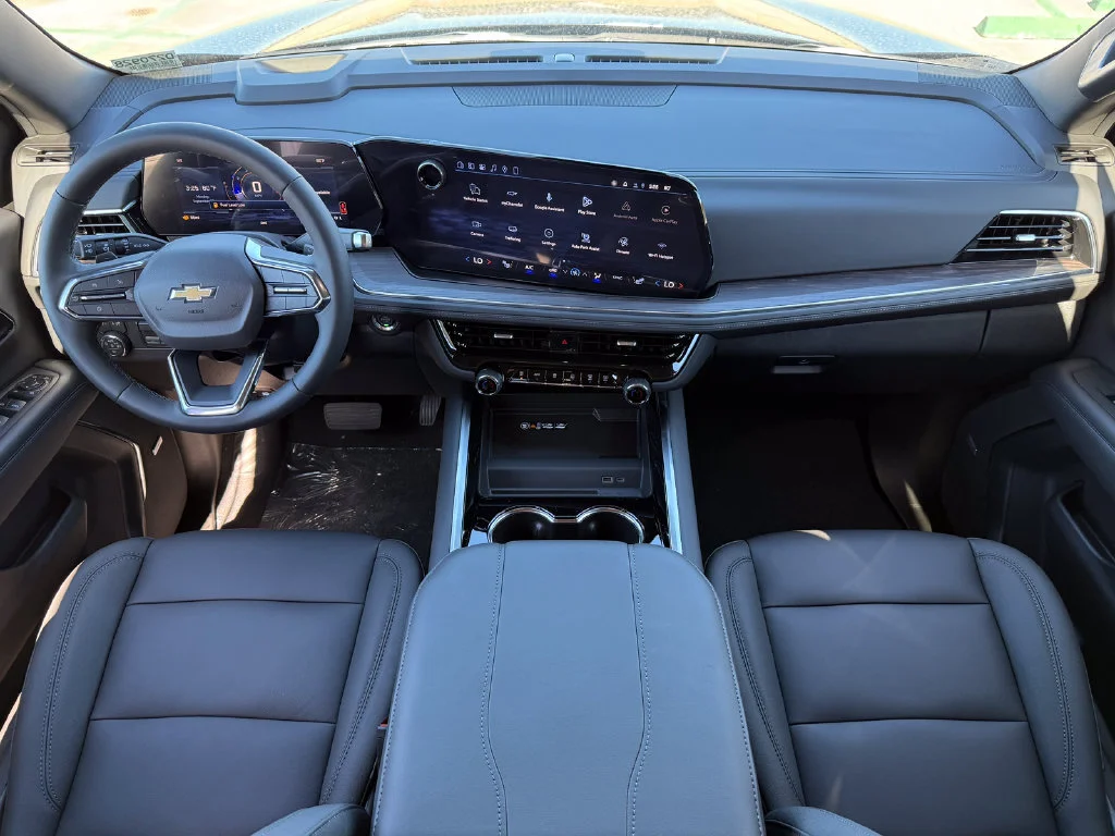2027 Chevrolet Suburban LT - Photo 12