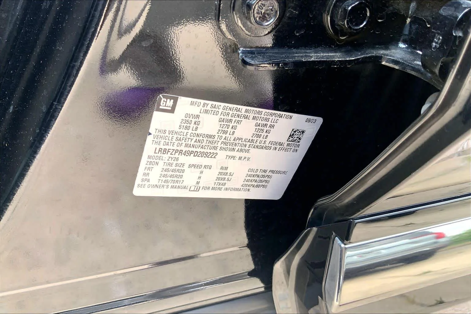 Used 2023 Ebony Twilight Metallic Buick Essence image 34
