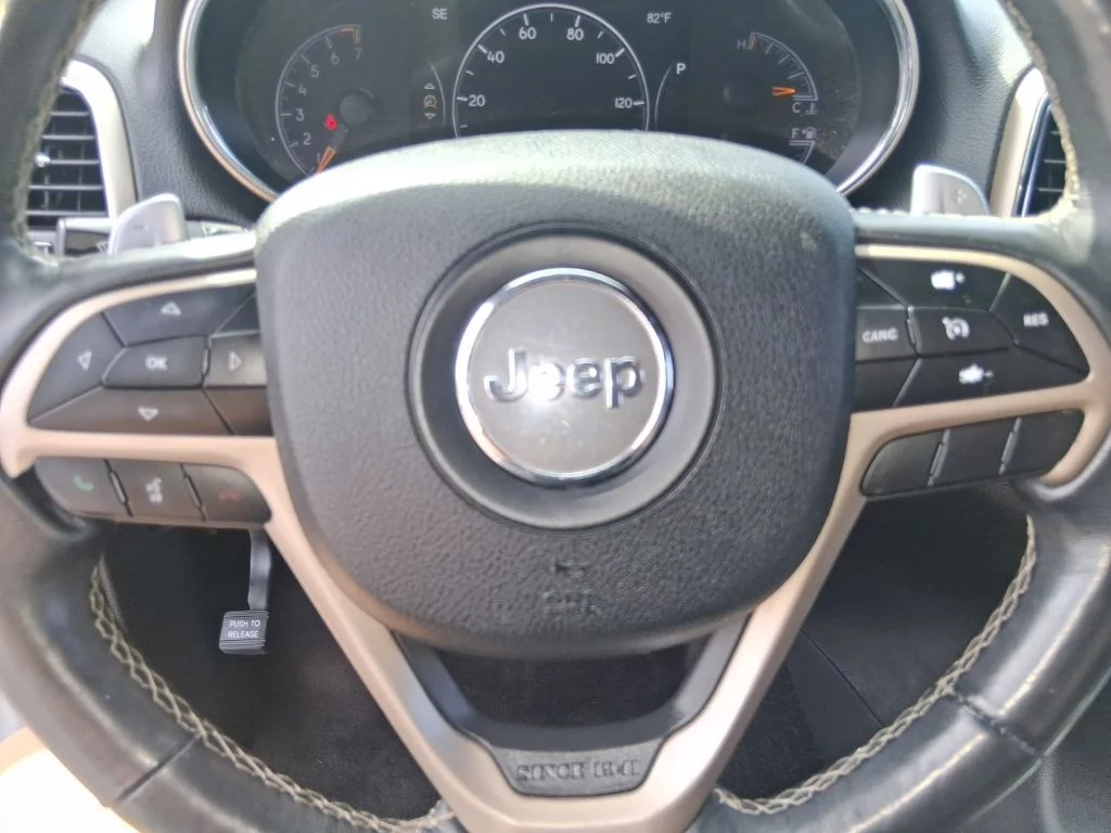 Used 2017 White Jeep Limited image 12