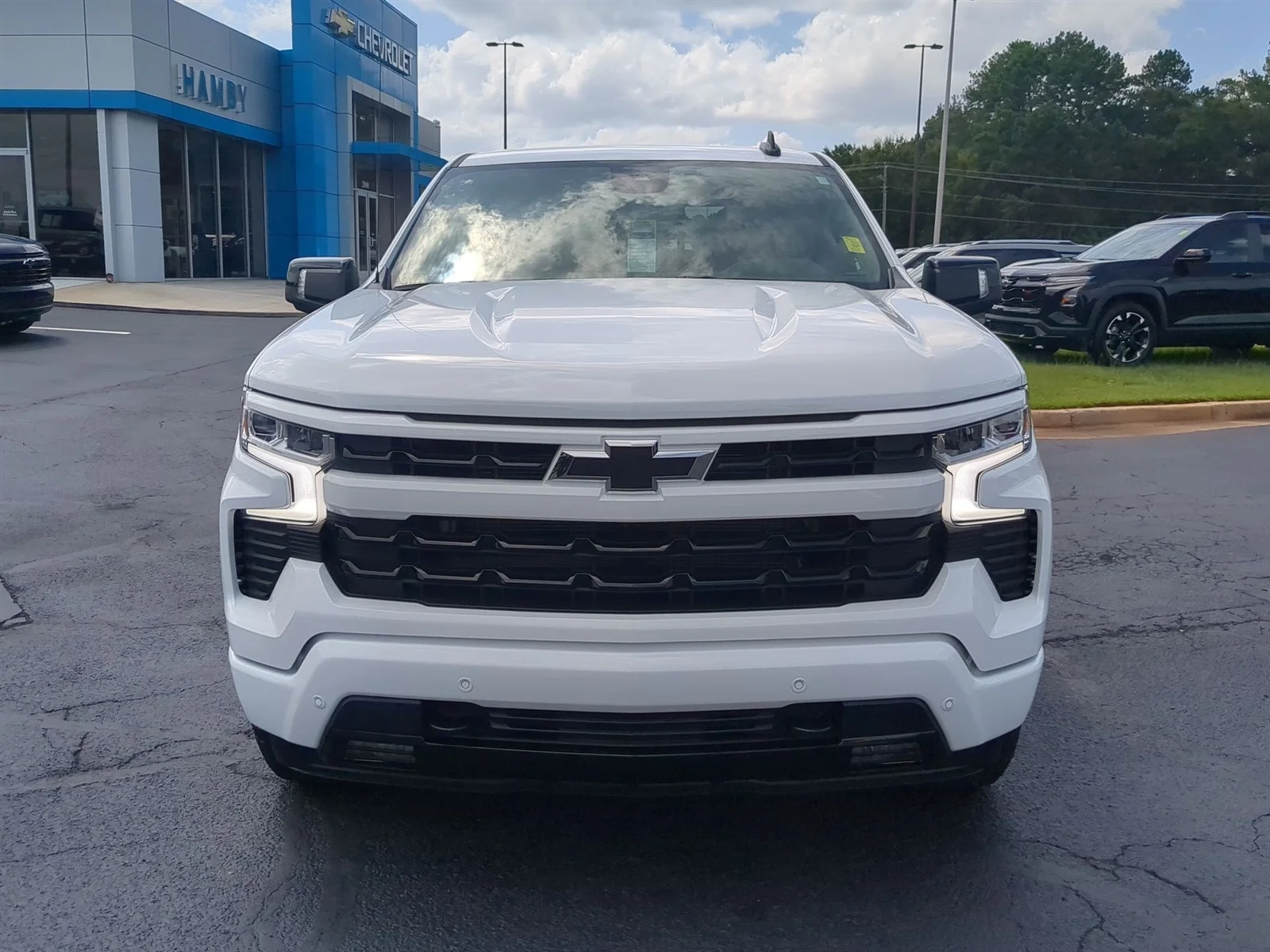 New 2026 Summit White Chevrolet RST image 3