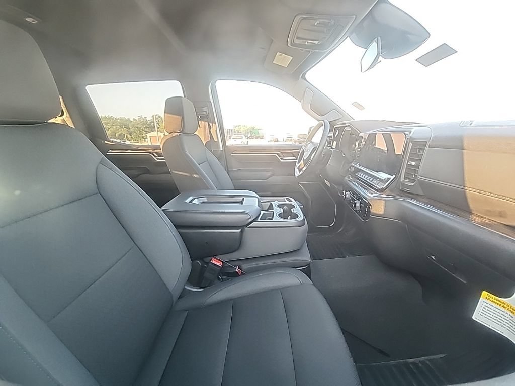 Used 2024 Lakeshore Blue Metallic Chevrolet LT (2FL) image 6