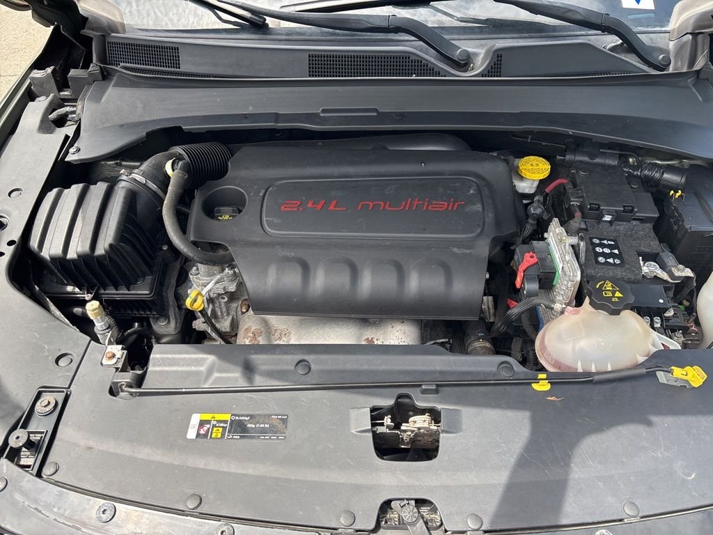 Used 2017 Green Jeep Limited image 14