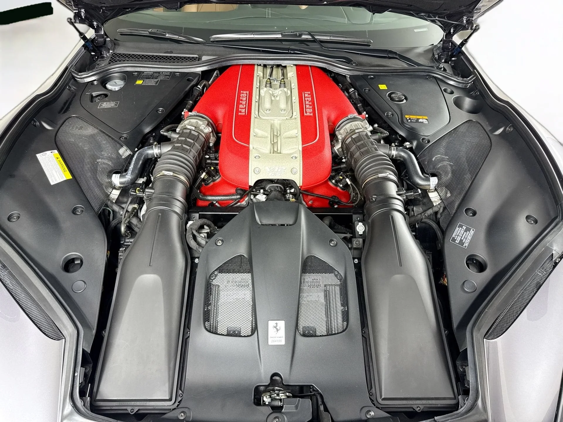 2021 Ferrari 812 GTS Base - Photo 9