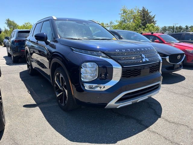 2024 Mitsubishi Outlander Plug-in Hybrid SEL S-AWC's photo