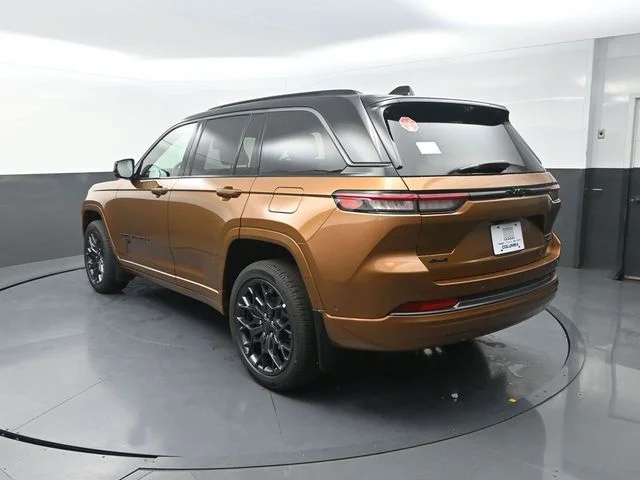 New 2026 Copper Shino Metallic Clear-Coat Exterior Paint Jeep Summit image 7
