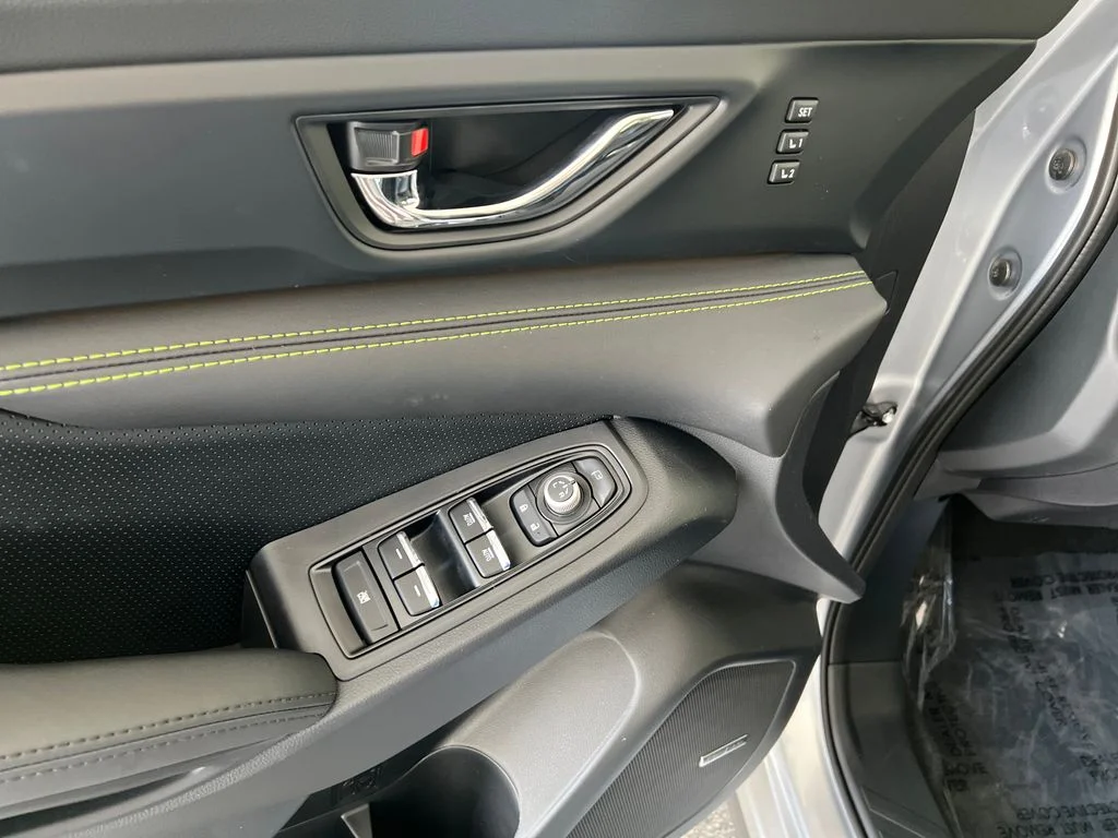 New 2026 ICE SILVER METALLIC Subaru Onyx Edition Touring 7-Passenger image 13