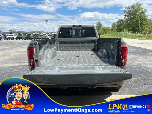 New 2026 Ceramic Gray Clear-Coat Exterior Paint RAM LARAMIE image 5