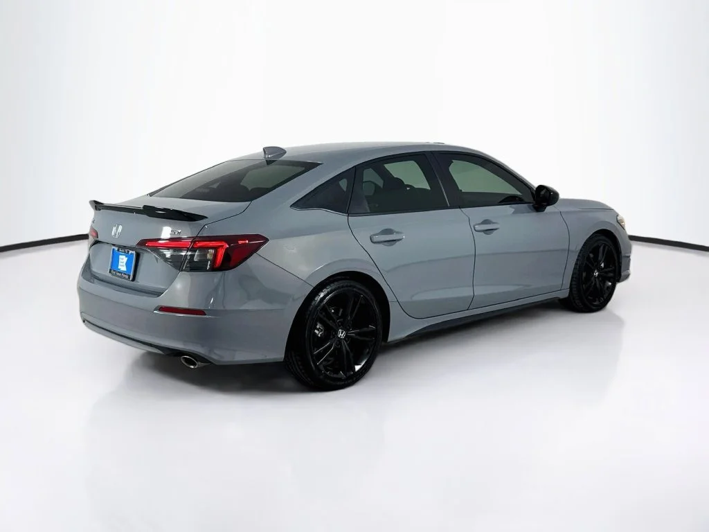Certified Used 2025 Urban Gray Pearl Honda  image 8