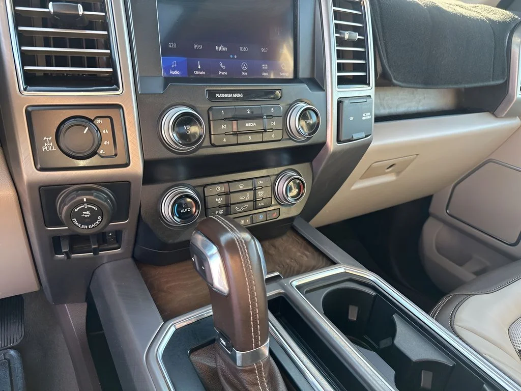 Used 2020 White Ford Limited image 35