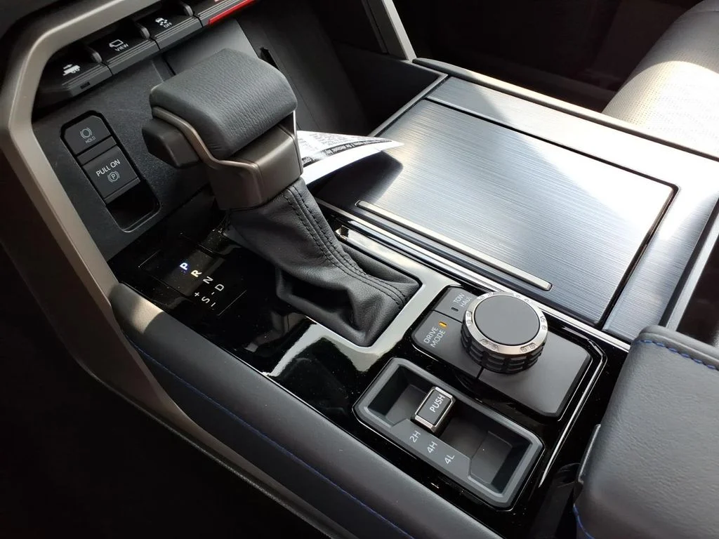 2026 Toyota Tundra Platinum - Photo 17