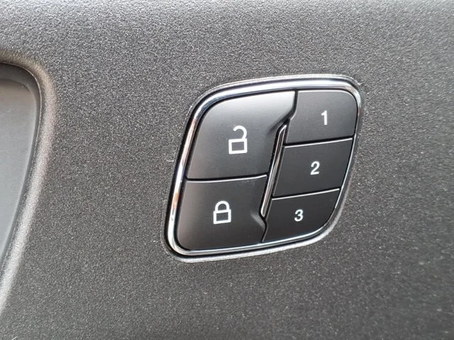 New 2026 Carbonized Gray Metallic Ford Outer Banks image 36