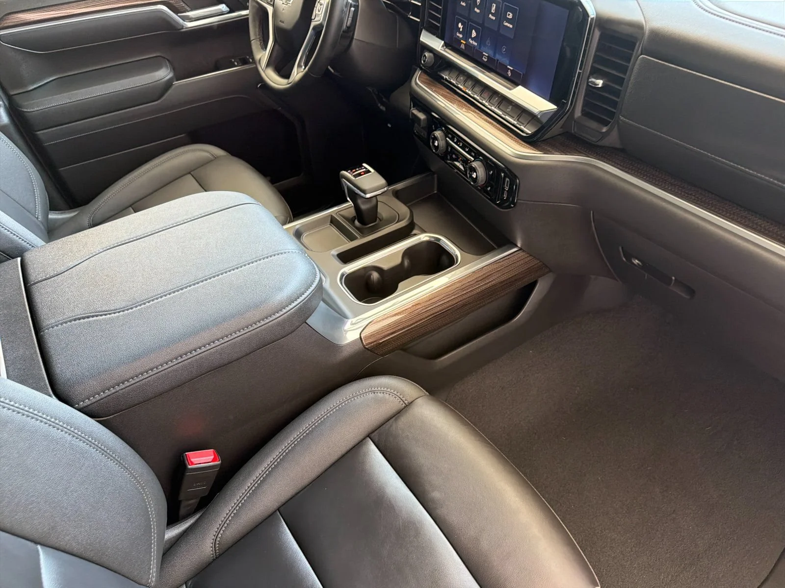 2026 Chevrolet Silverado 1500 LT Trail Boss - Photo 14