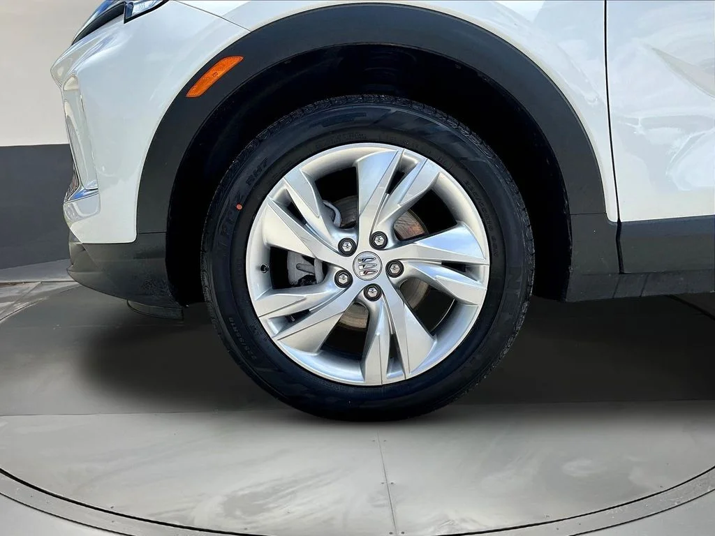 Used 2025 White Buick Preferred image 34