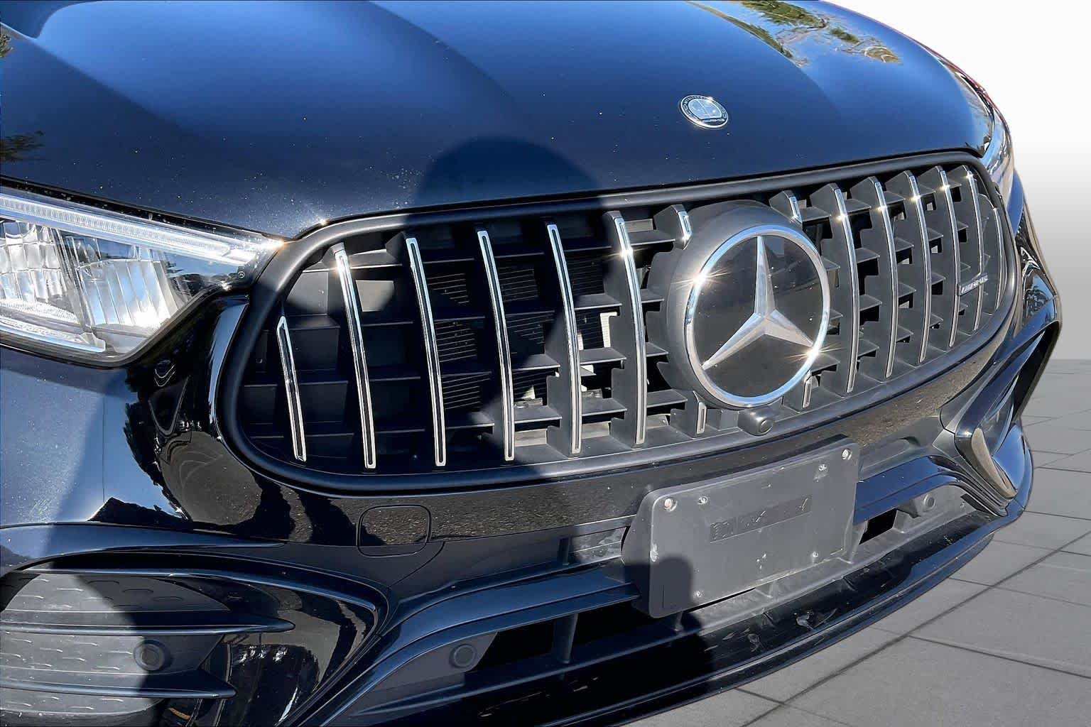 Used 2024 Obsidian Black Metallic Mercedes-Benz AMG® GLC 43 image 31