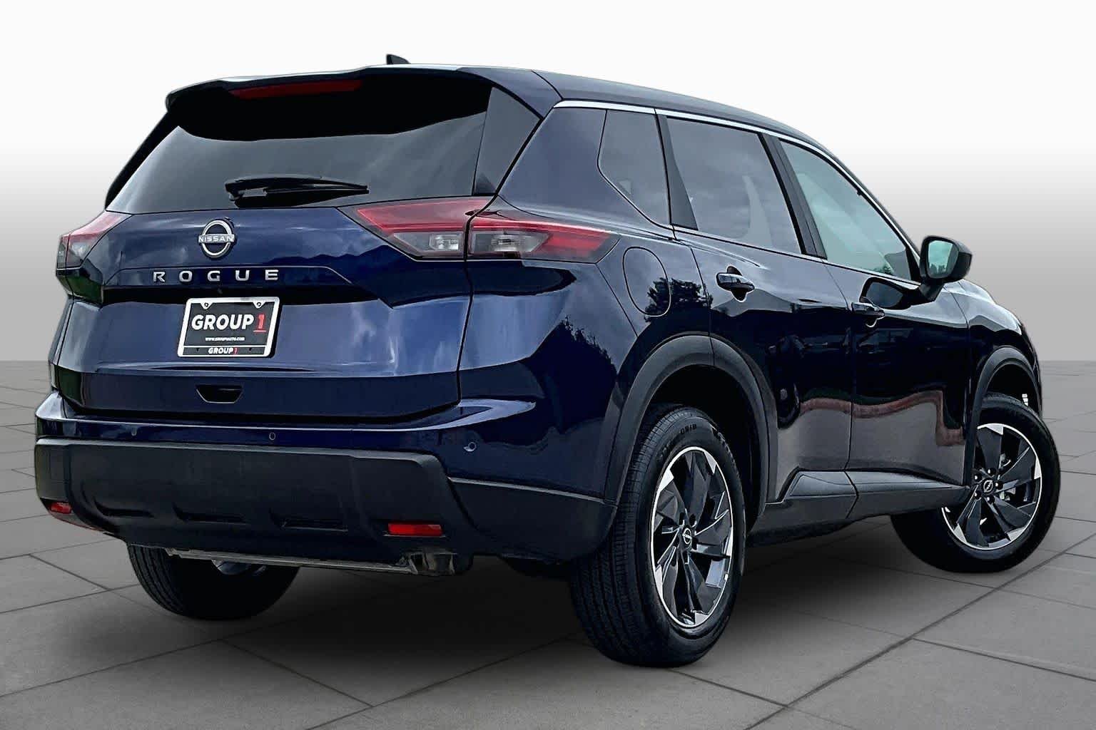 Certified Used 2025 Deep Ocean Blue Pearl Nissan SV image 13
