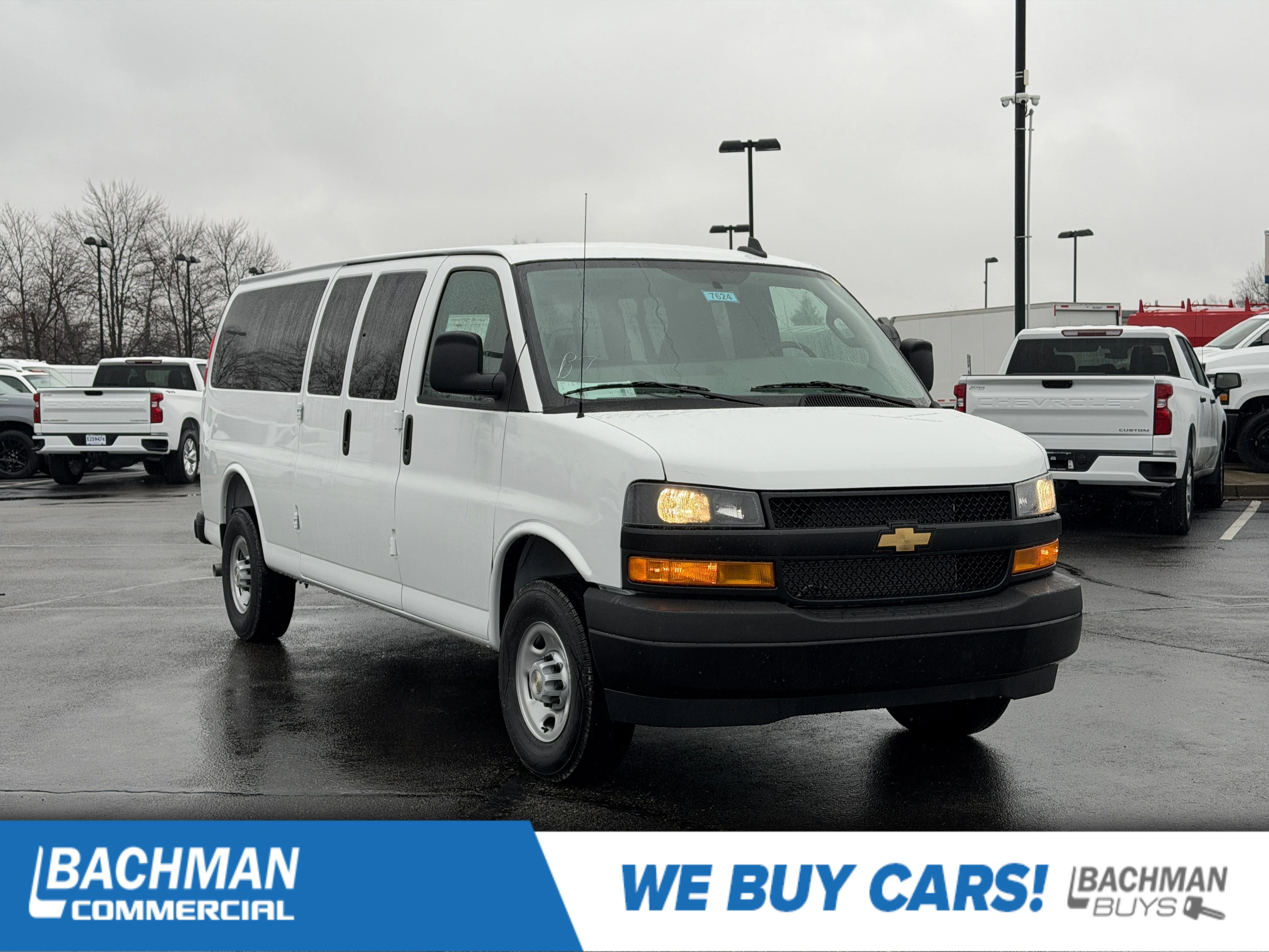 2025 Chevrolet Express 3500 LS Extended's photo