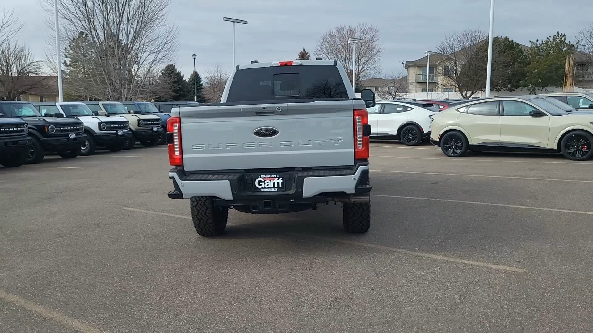 2026 Ford F-350 Super Duty Lariat - Photo 3