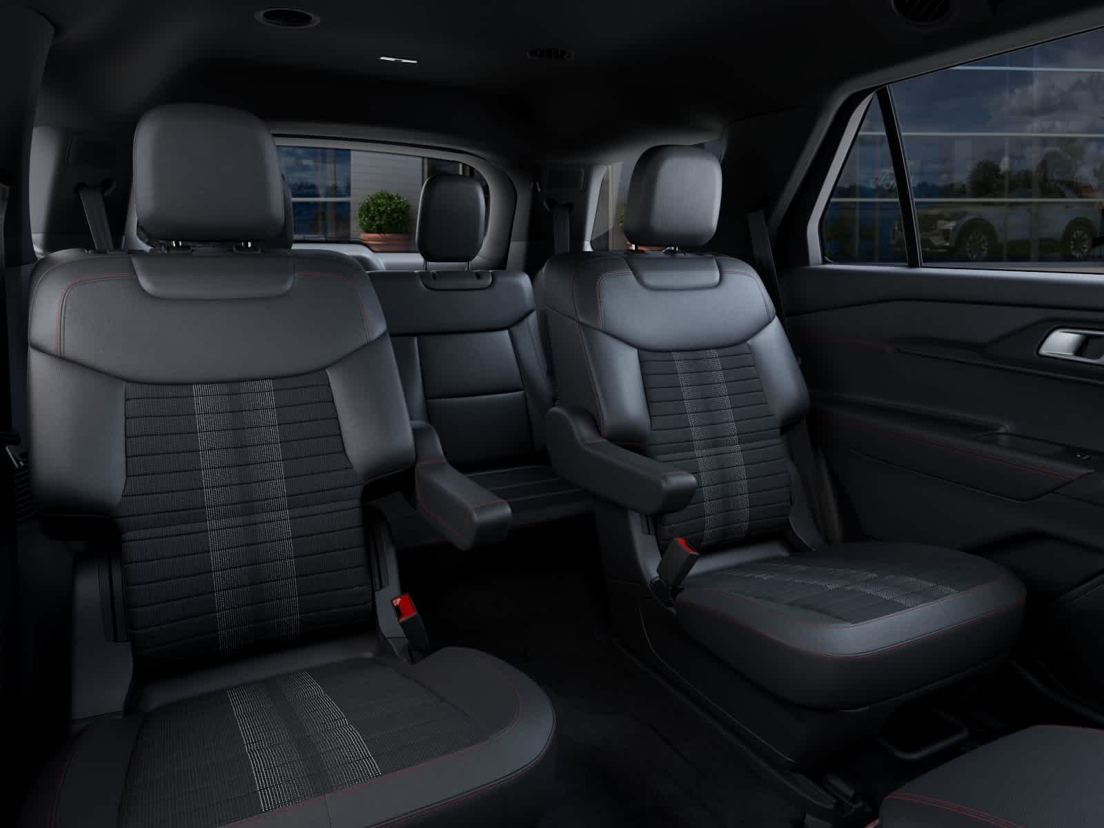 New 2027 Agate Black Metallic Ford ST-Line image 11