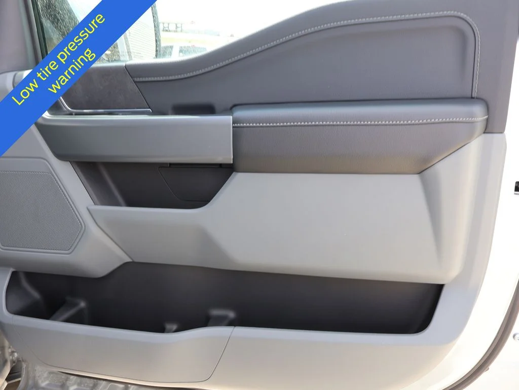 Used 2024 Silver Ford XLT image 10