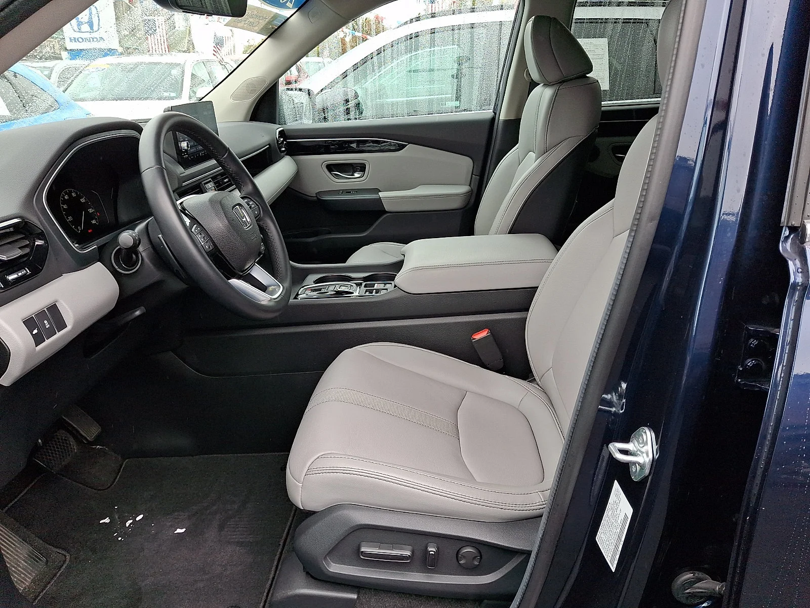 2024 Honda Pilot EX-L - Photo 13