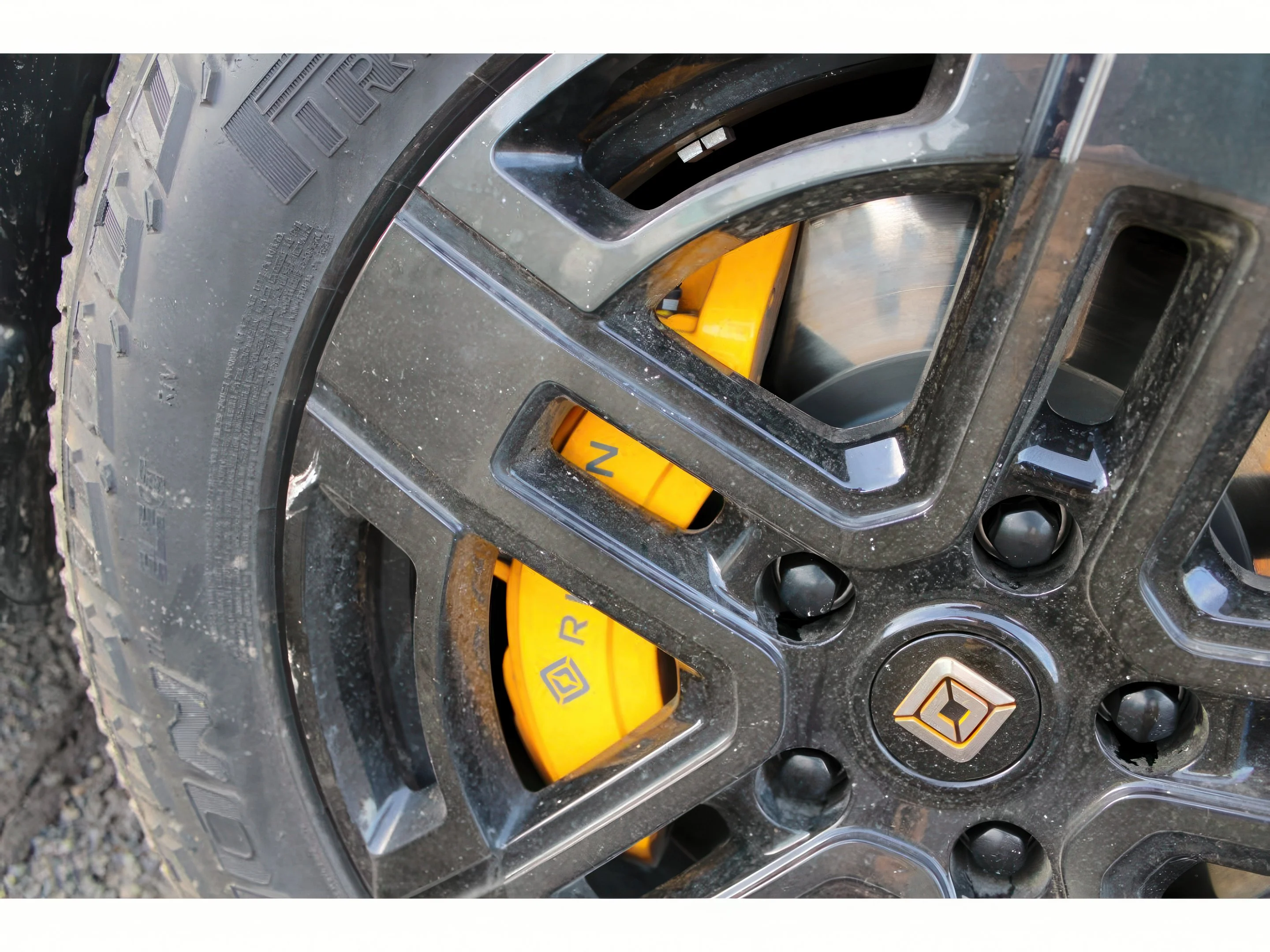 2023 Rivian R1T Adventure - Photo 9
