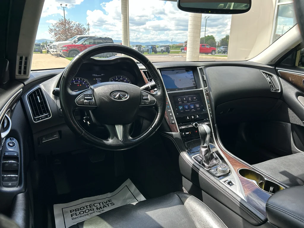 Used 2015 Graphite Shadow INFINITI Premium image 8