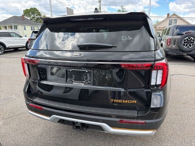 New 2026 Black Ford Tremor image 5